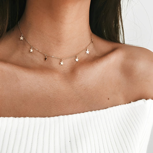 Alessia – Collar Corto con Colgante Elegante