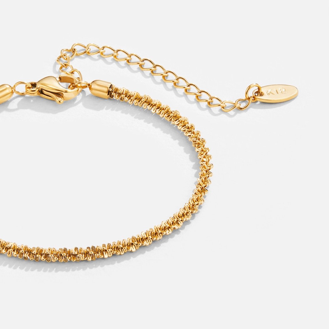 Kai – Pulsera Dorada 18K Refinada