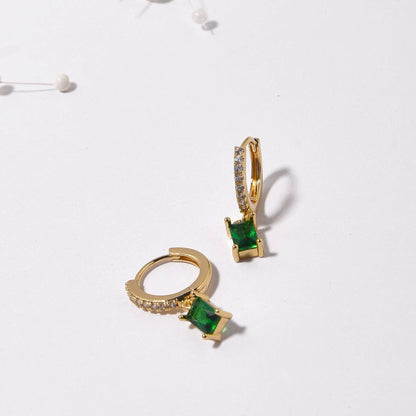 Amy – Pendientes Rectangulares Dorados