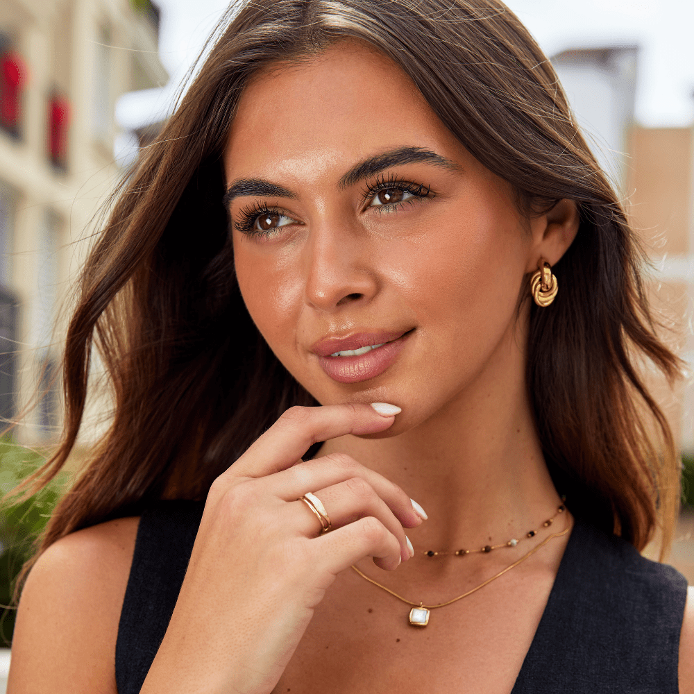 Fely – Anillo Sahara Dorado en Capas
