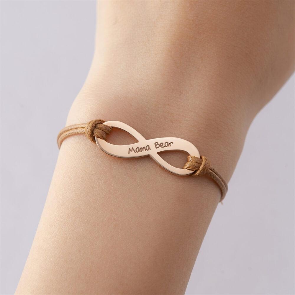 Lyana – Pulsera Infinito con Grabado Personalizado
