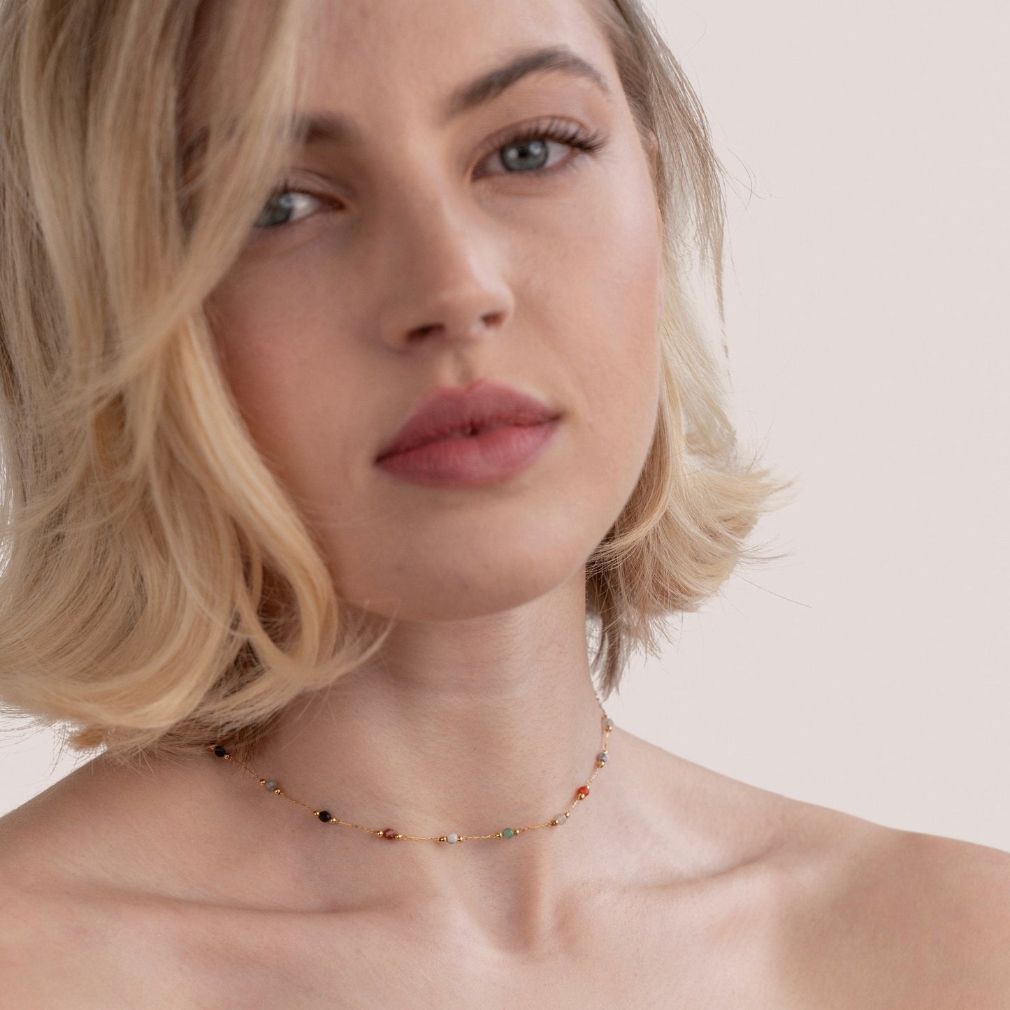 Lala - Collar con cuentas y piedras