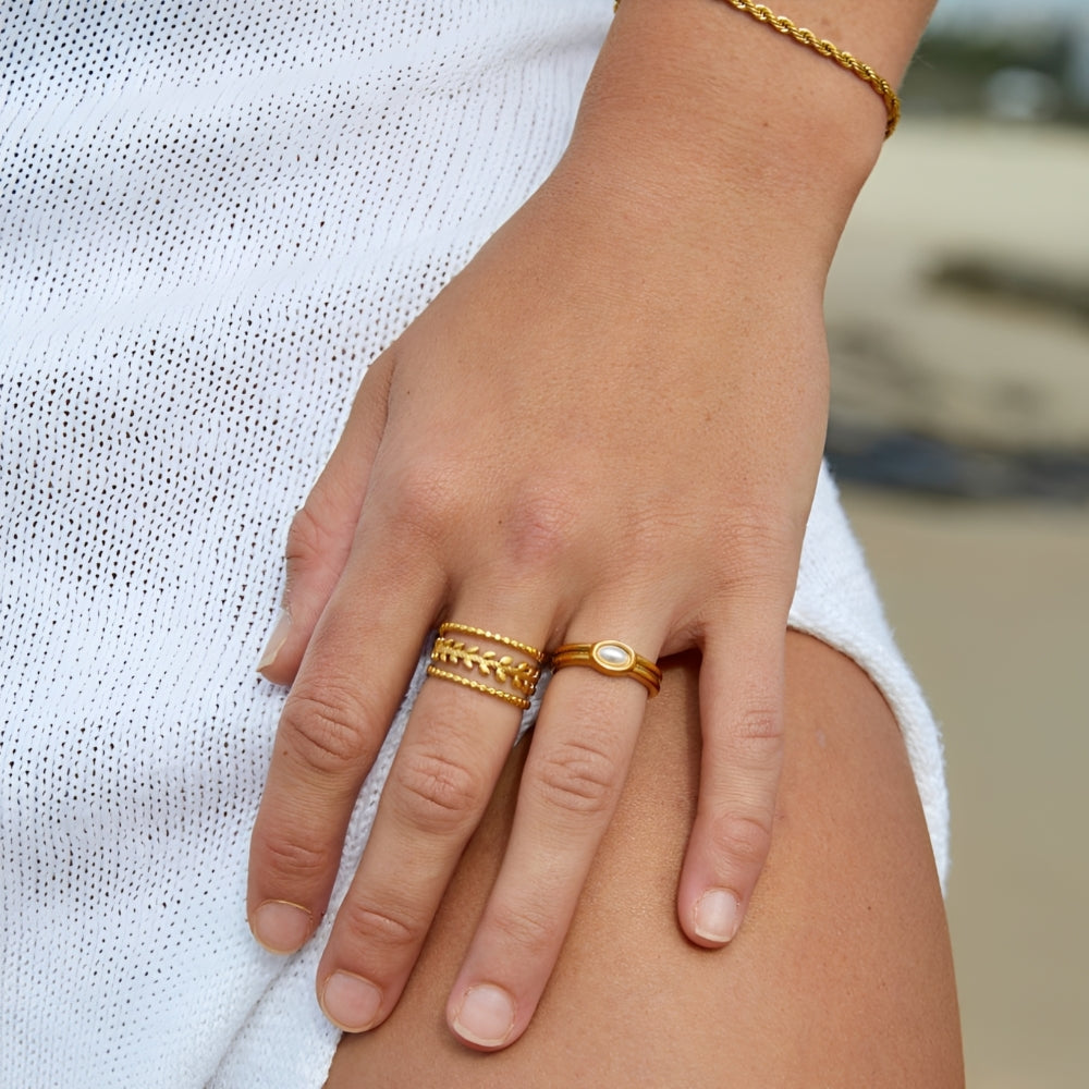 Anillo de Declaración Abierto para Mujeres con Diseño de Hojas Multicapa