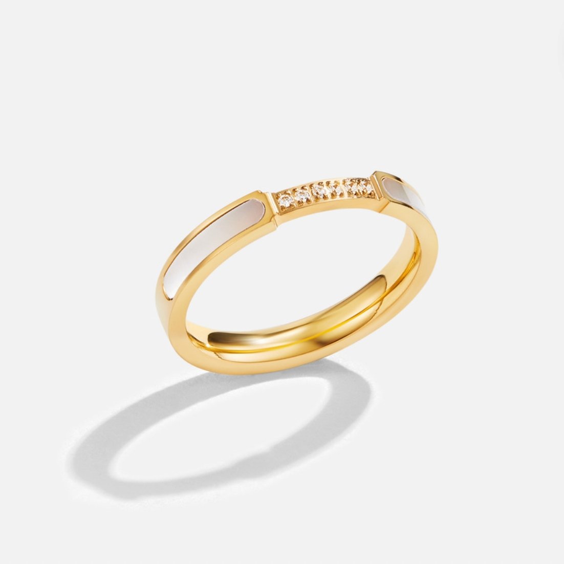 Yassi – Anillo Nácar y Cristales Deslumbrantes