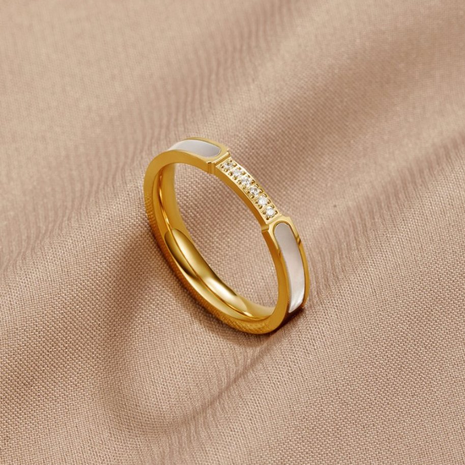 Yassi – Anillo Nácar y Cristales Deslumbrantes