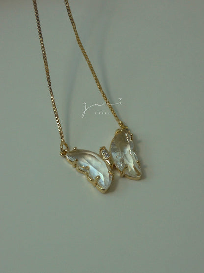 Evelyn - Collar de mariposa de cristal
