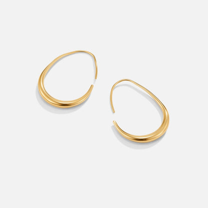 Nica – Aretes Dorados Contemporáneos