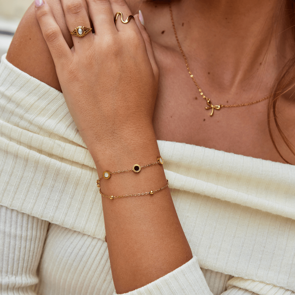 Nyra – Pulsera Onyx y Piedra Blanca