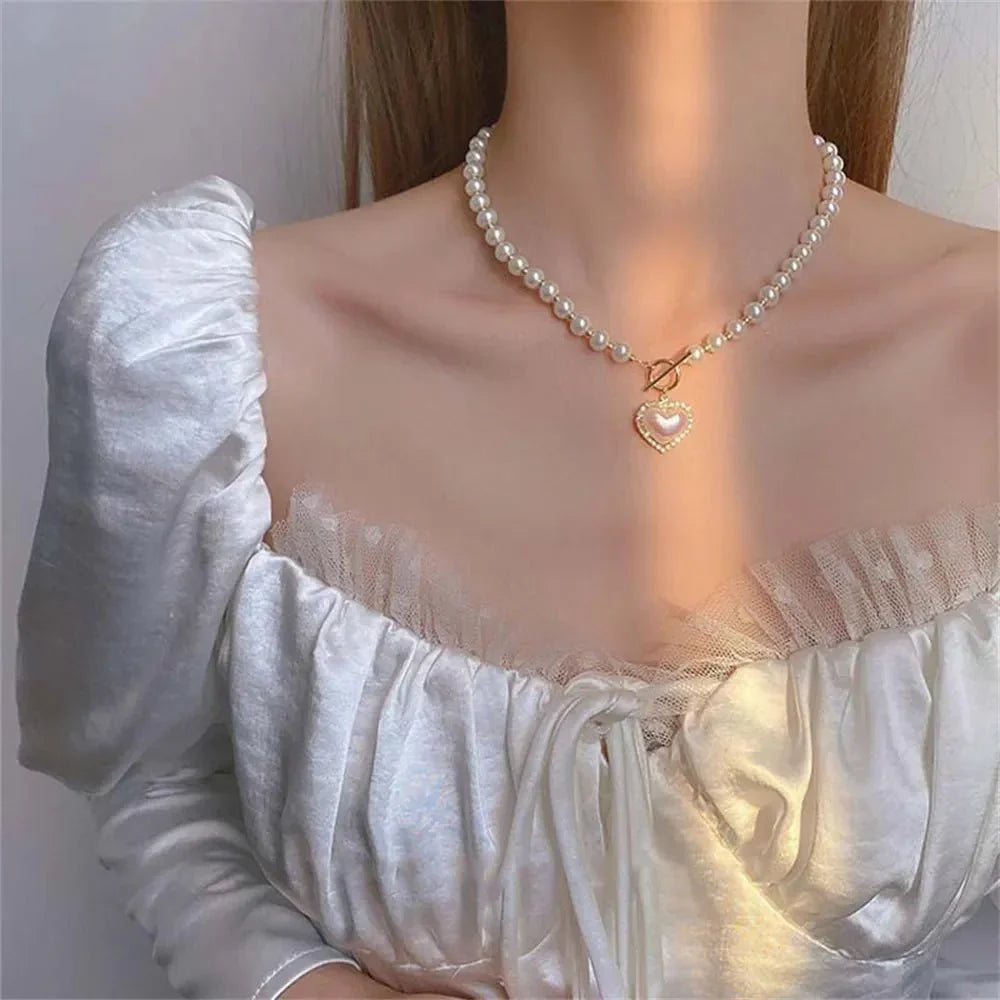 Amara – Collar Corto de Perlas
