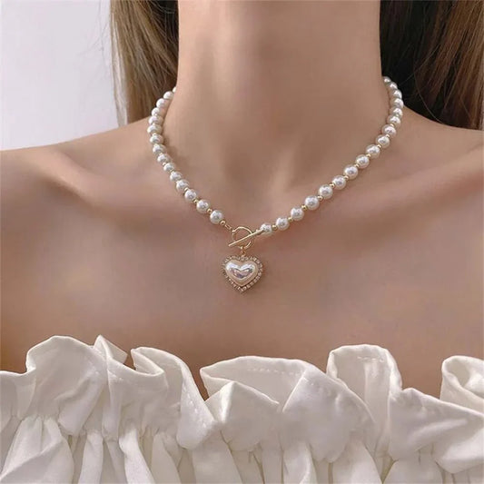 Amara – Collar Corto de Perlas