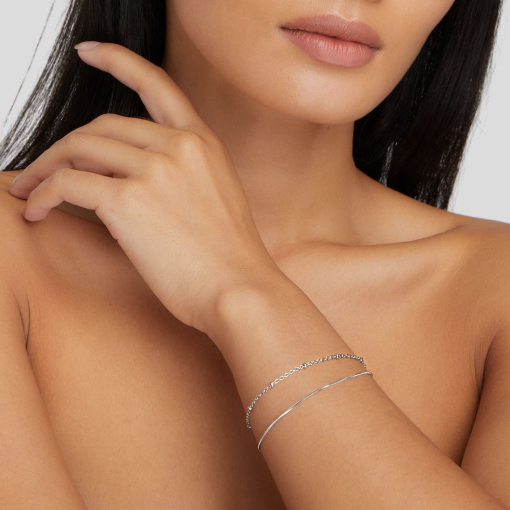 Pia – Pulsera Plateada en Capas
