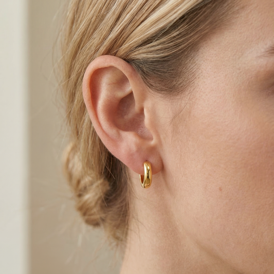 Catherine – Pendientes Dorados Minimalistas