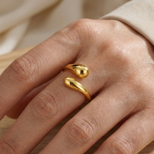 Cora – Anillo Minimalista Elegante