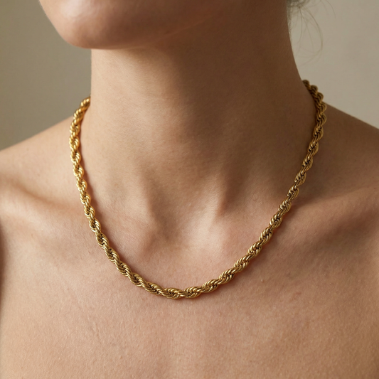 Faya – Collar de Cadena Retorcida Tipo Cuerda