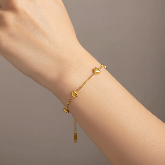 Kira – Pulsera Corazones Encantados