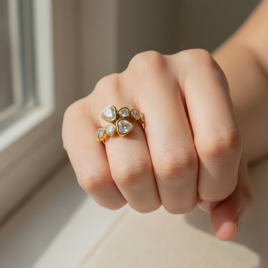 Mikayla – Anillo Corazón con Corona de Crista