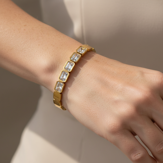 Janice – Pulsera Dorada con Zirconias Brillantes