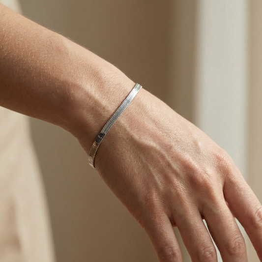 Lysanne – Pulsera Plateada en Acero Inoxidable