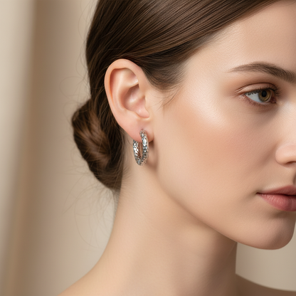 Riley – Pendientes Clip Redondos Brillo Estelar