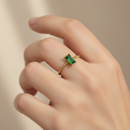 Selin – Anillo Piedra Fina Torsionada