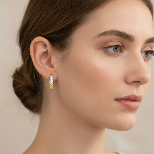Mila – Pendientes Redondos Micro Elegantes