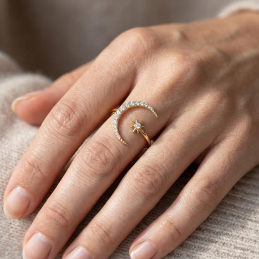 Mika – Anillo Ajustable Estrella y Luna