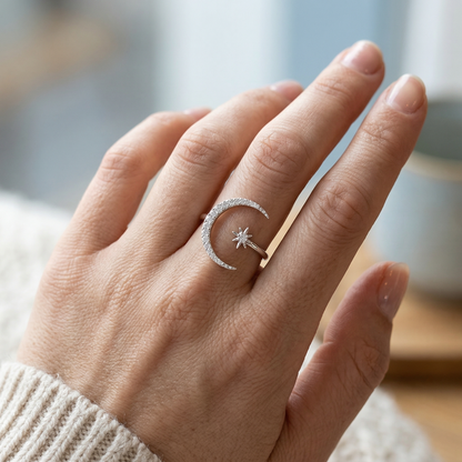 Mika – Anillo Ajustable Estrella y Luna