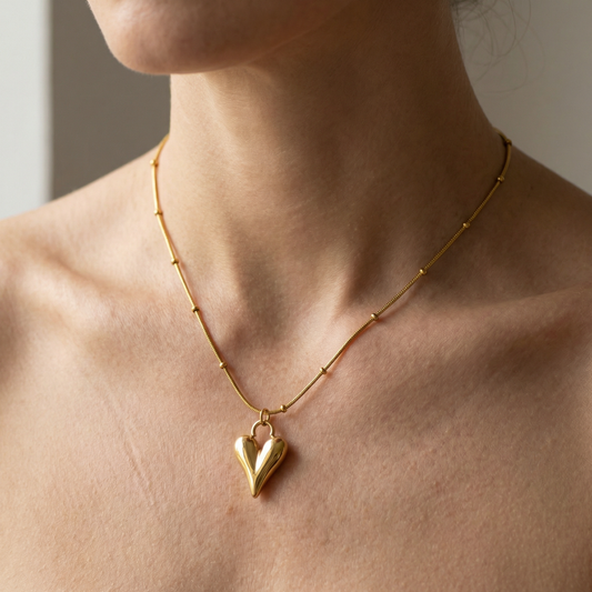 Eloise – Collar Minimalista Estilo Frío Chic