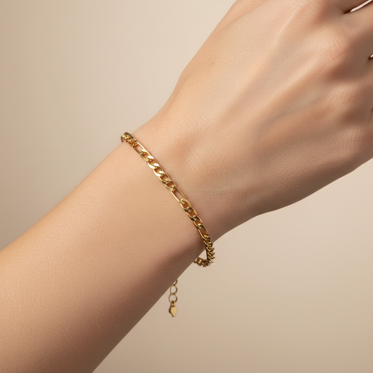 Jean – Pulsera Fígaro Chapada en Oro Elegante