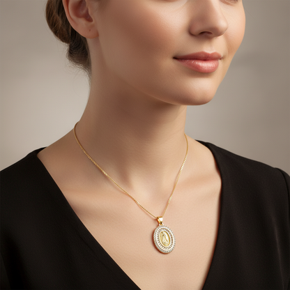 Carmelle – Collar Vintage con Medalla de la Virgen María