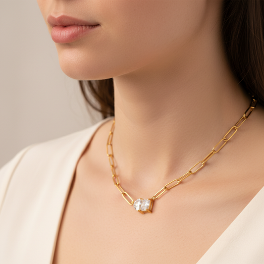 Alessia – Collar de Eslabones con Gemas Elegante