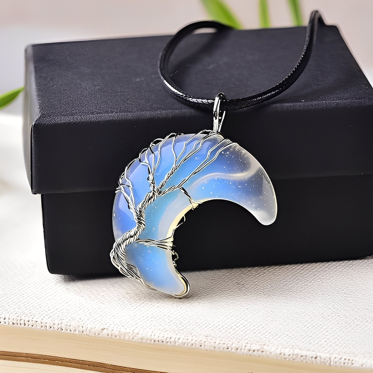 Kylie – Collar Creciente - Árbol de Vida