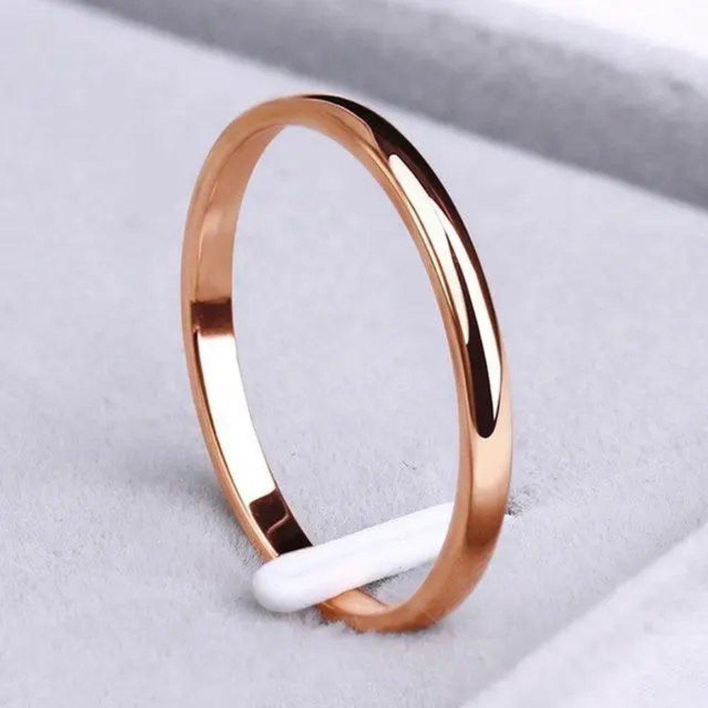 Anillo para Mujeres con Diseño Sencillo