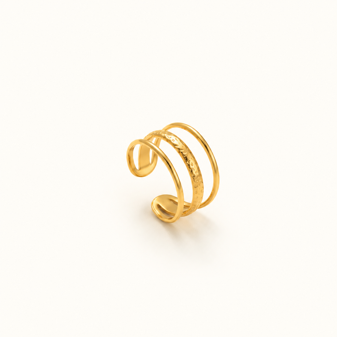 Dama Anillo Abierto Multicapa con Banda Central Texturizada y Diseño Curvado