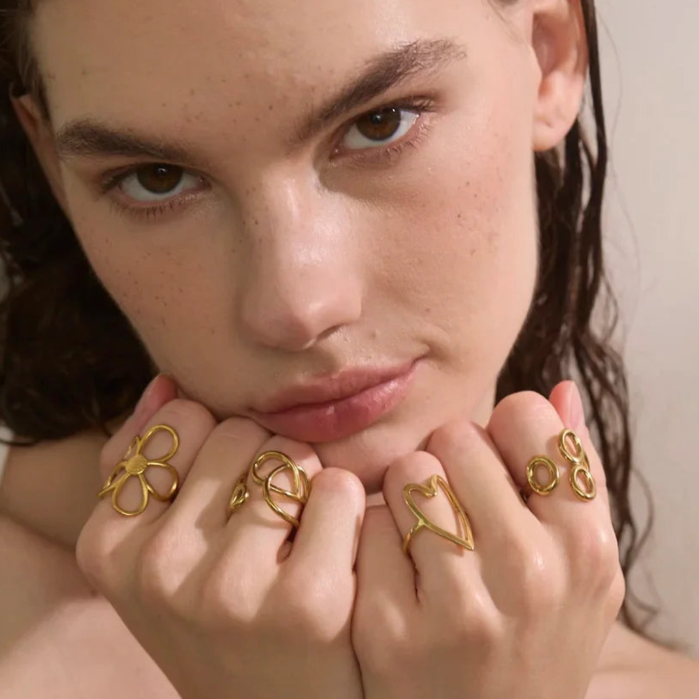 Anillo Ajustable de Flores para Damas con Diseño Botánico Minimalista