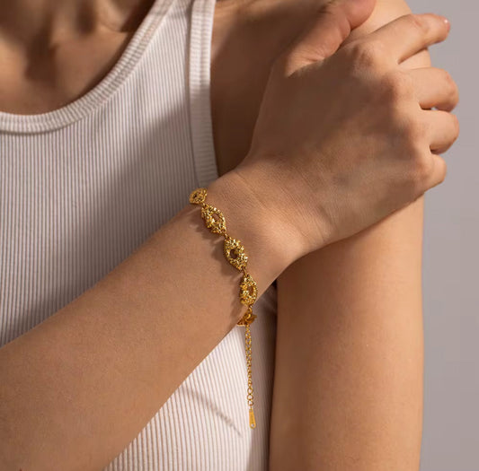Elisha – Pulsera Textura Vintage de Acero