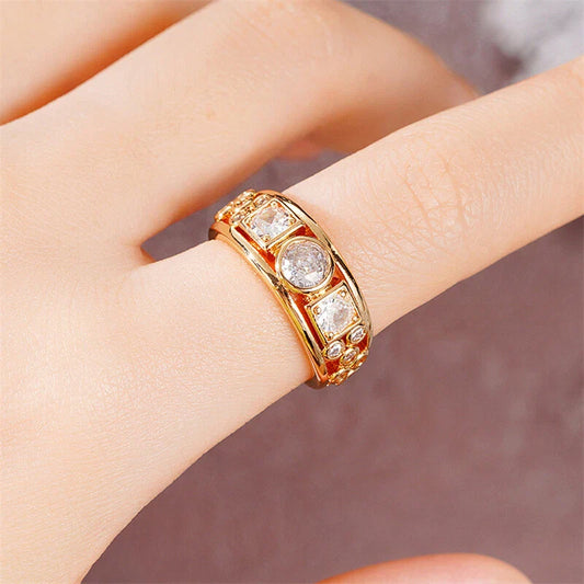 Lysandra – Anillo Precioso de Estilo Antiguo
