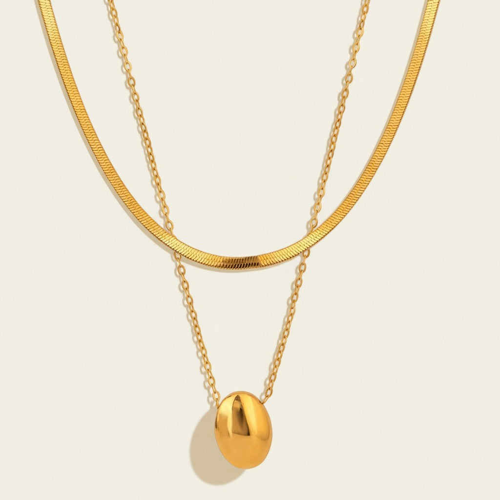 Collar Capas Dama con Colgante Ovalado y Dos Cadenas Diferentes