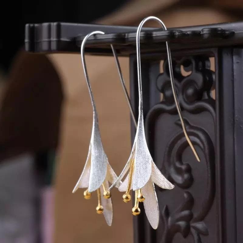 Pendientes de Ganchos con Flores de Jazmín en Plata