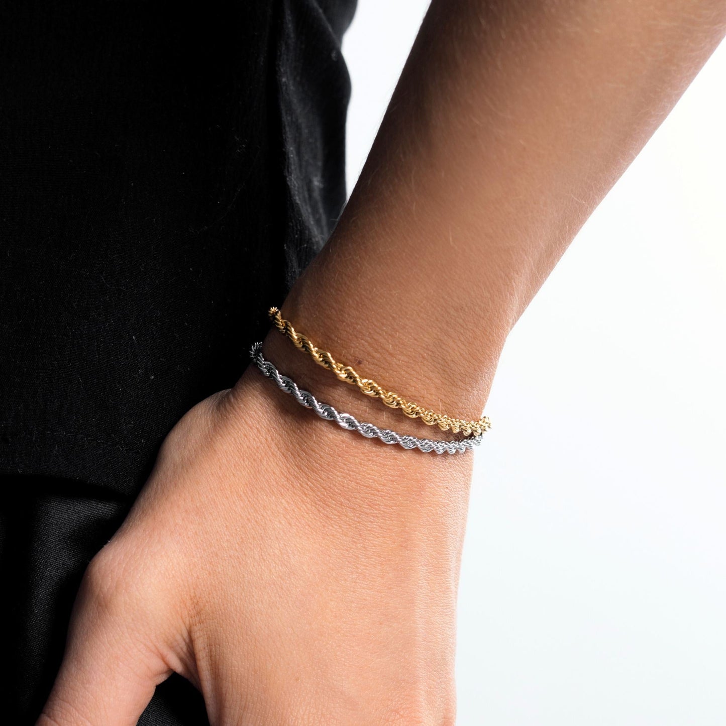 Calvi – Pulsera de Cadena Trenzada Dorada