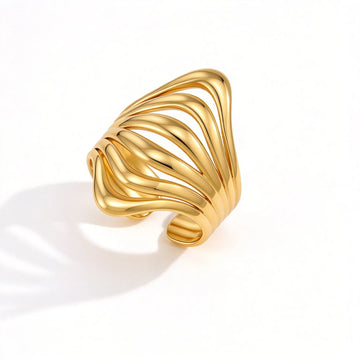 Anillo de Declaración para Mujeres con Diseño de Olas Multicapa