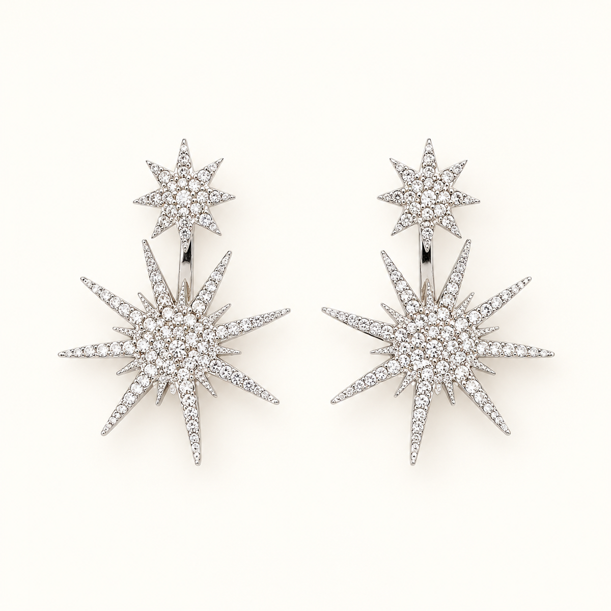 Pendientes de oreja de mujer en estilo statement con diseño de doble estrella y adornos de piedra