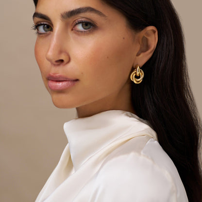 Rania – Boucles Doradas Diseño Entrelazado