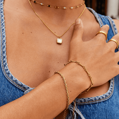 Althea – Pulsera Torcida Dorada
