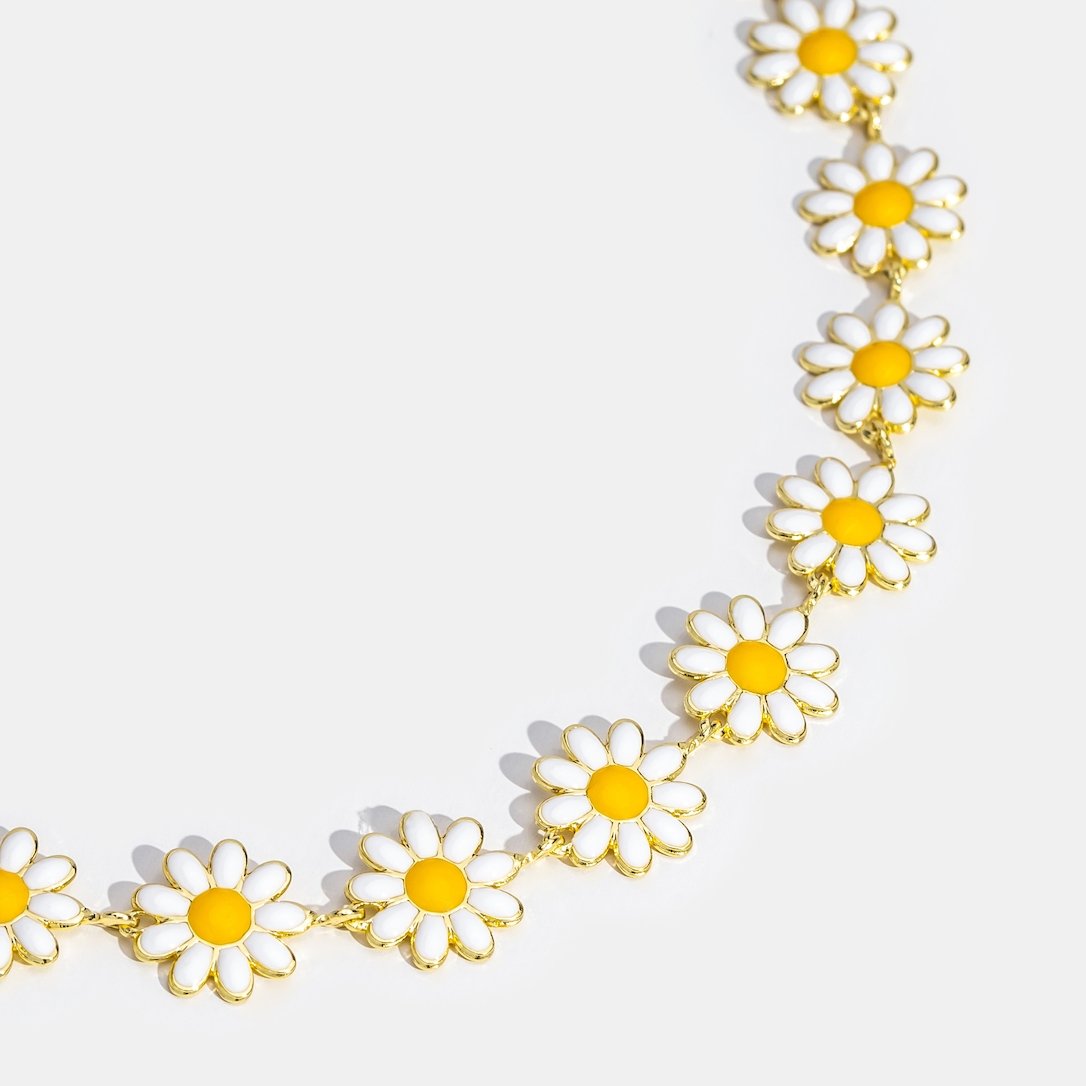 Lilith – Collar de margaritas blancas
