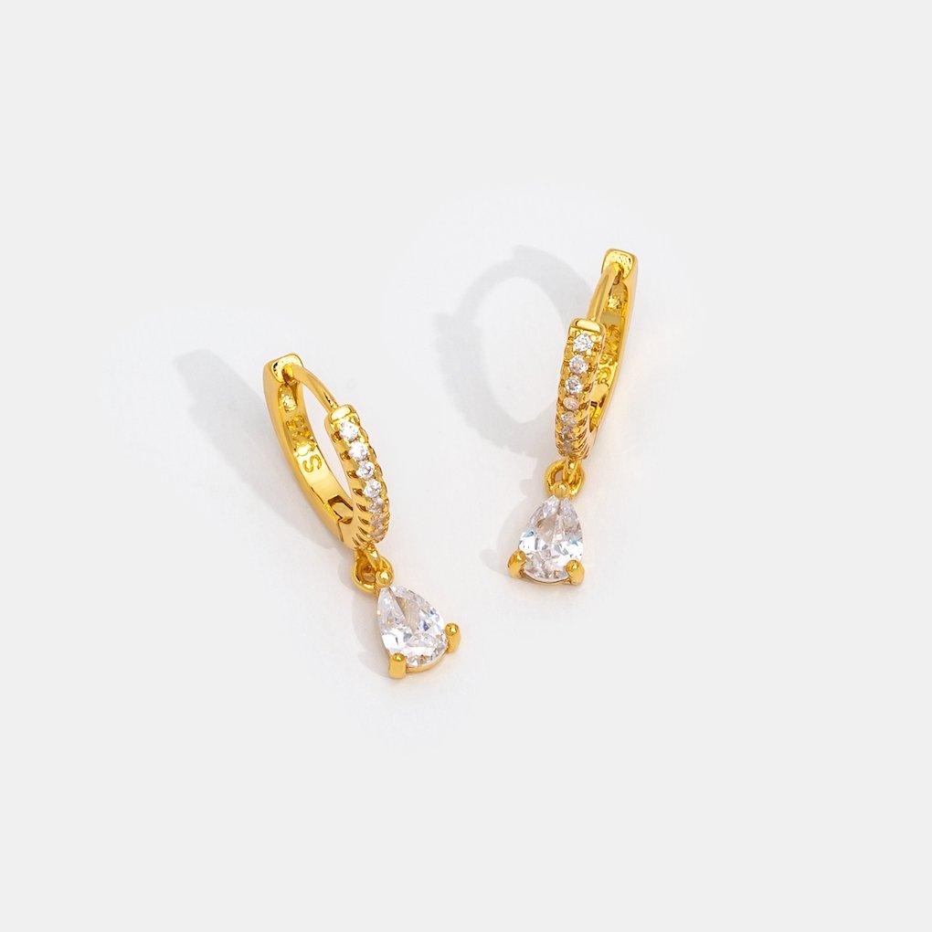 Aros dorados White Ivory CZ