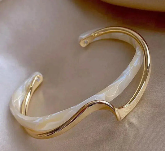 Bree – Pulsera con ópalo blanco