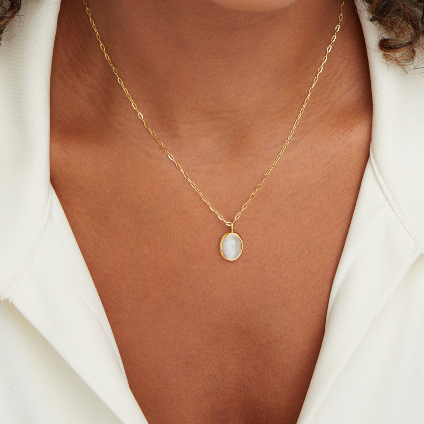 Ophelia – Collar de Ópalo Blanco